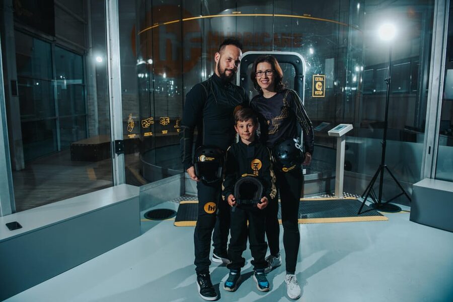 Prague: Hurricane Factory Indoor Skydiving Experience - Practical tips for a smoother visit