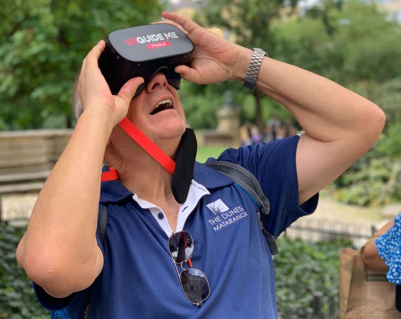 Prague: Immersive History Walking Tour and VR - Old Town Square through two different time periods
