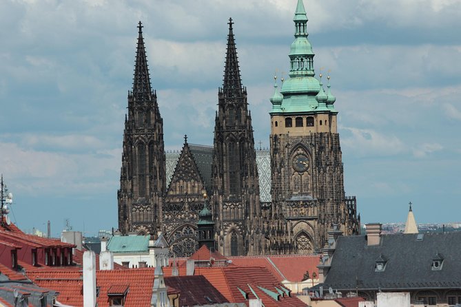 Prague in 2 Days Private Tour with Tereza - Old Royal Palace, St. George’s Basilica, and Golden Lane