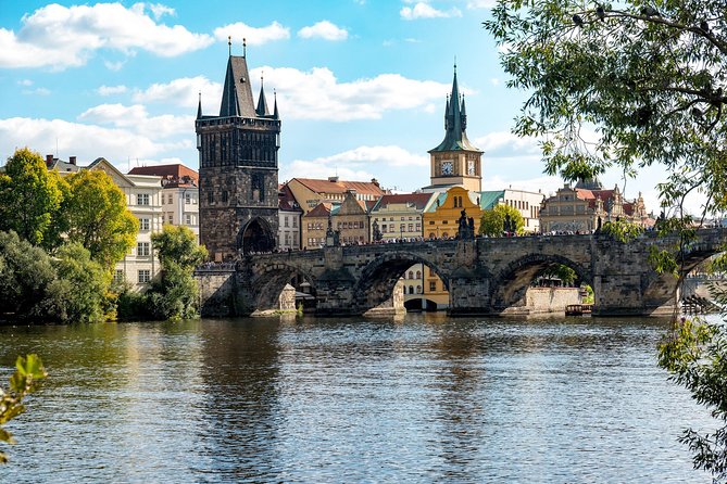 Prague in One Day by a Car - Excellent opportunity to see all the sights - What the car adds, and what it cannot do