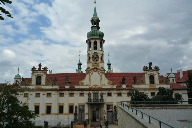 Prague in One Day by a Car - Excellent opportunity to see all the sights - Price, timing, and who gets the best value