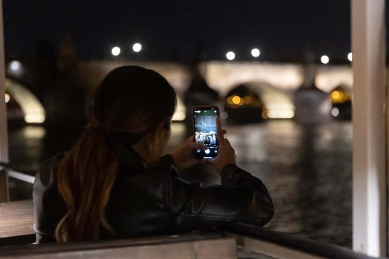 Prague: Jazz Boat Cruise with Live Concert and Optional Meal - Three jazz sets across central Prague