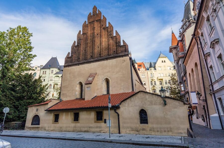 Prague: Jewish Quarter Half-Day Private Walking Tour - The Klausen Synagogue and everyday Jewish tradition