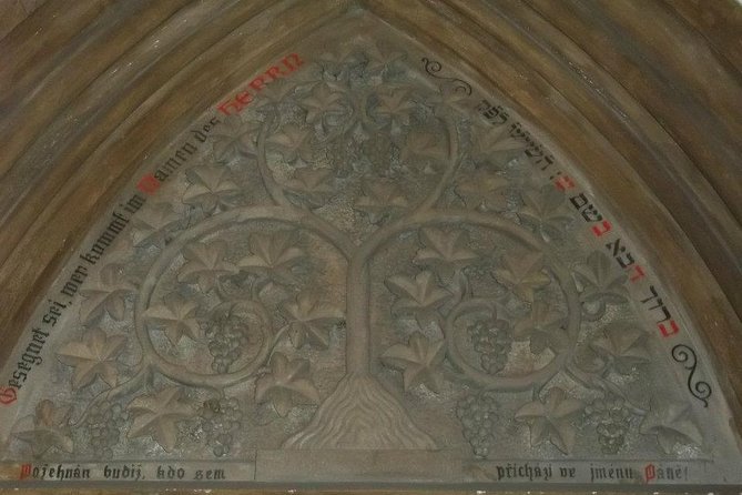 Prague Jewish Quarter Private Half-Day Walking Tour - The Maisel Synagogue and the story of Mordecai Maisel