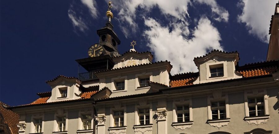 Prague Jewish Quarter Tour in French with Monuments Entrance - Why this quarter needs a guided visit
