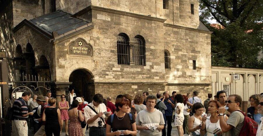 Prague: Jewish Town Walking Tour - The Old-New Synagogue and its medieval hall
