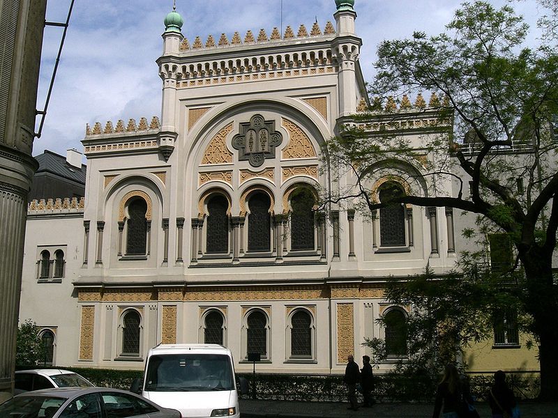 Prague: Jewish Town Walking Tour - Maisel Synagogue: another part of the story