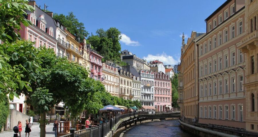 Prague: Karlovy Vary Day Trip with Watchtower and Funicular - Practical Value, Flexibility, and Small Drawbacks