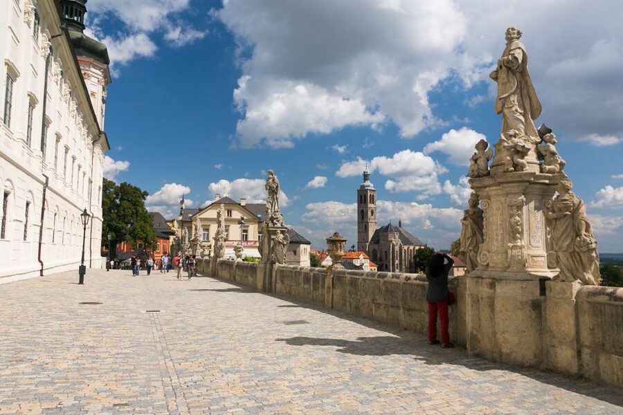 Prague: Kutná Hora, St Barbara's Cathedral and Bone Church - Key points to know before booking