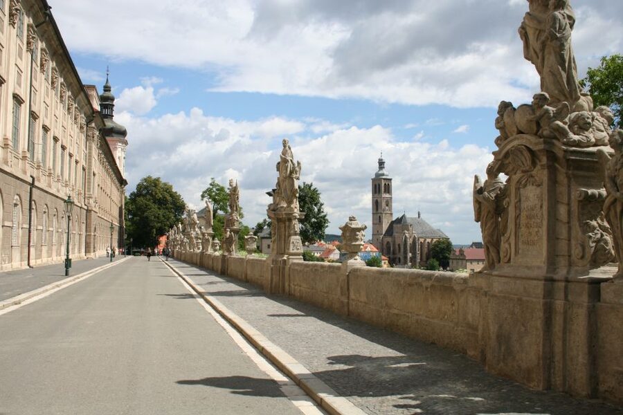 Prague: Kutná Hora, St Barbara's Cathedral and Bone Church - St. Barbara’s Cathedral and the silver-mining city