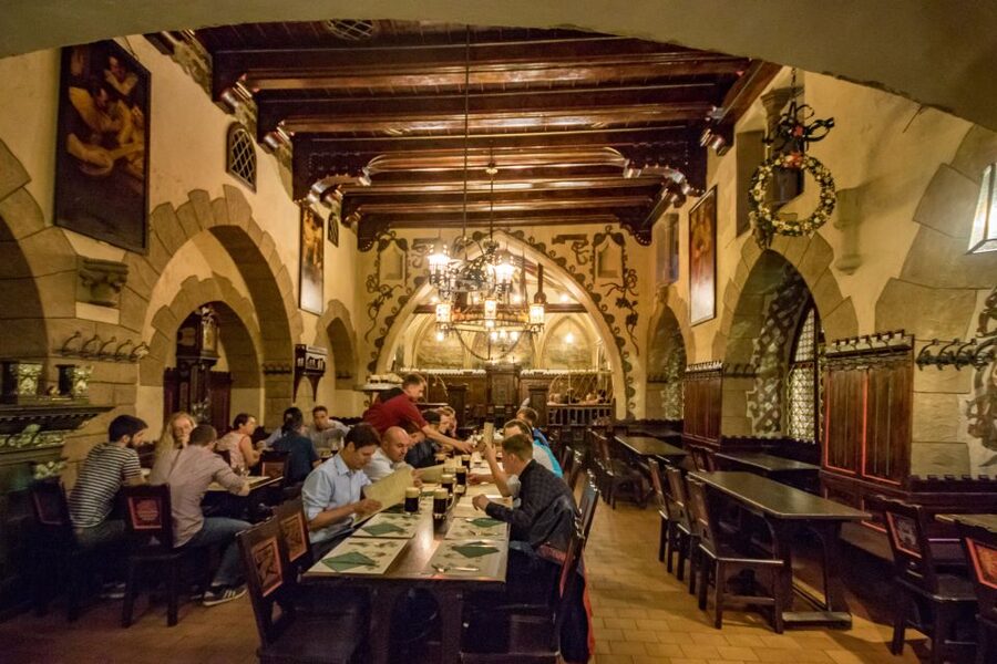 Prague: Legendary Beer Tour with Dinner - How the guides shape the experience