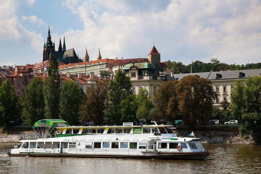 Prague: Lunch Cruise on Vltava River with open Buffet - Old Town from the water