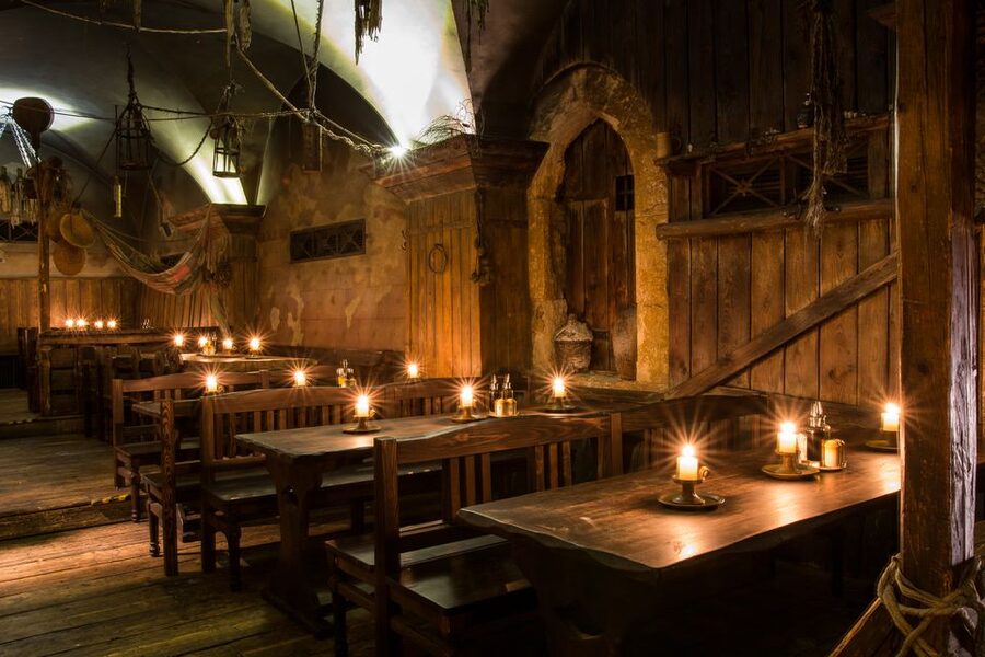 Prague: Medieval Dinner with Transfers - A five-course dinner with meat or vegetarian choice