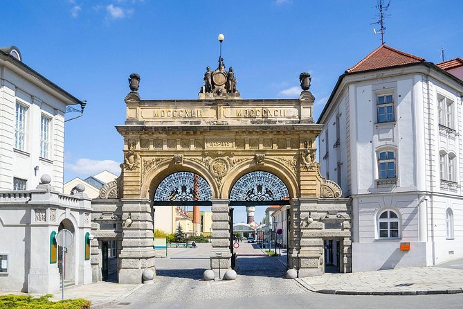 Prague-Munich One-Way Sightseeing Day Tour - Regensburg’s medieval center and Stone Bridge