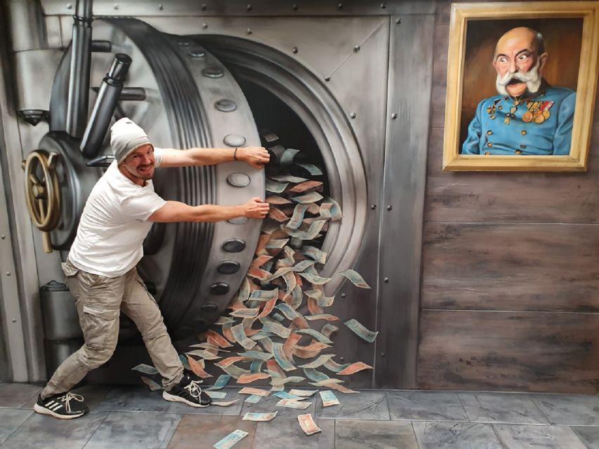 Prague: Museum of Fantastic Illusions Entry Ticket - Adding Myšák café after your visit
