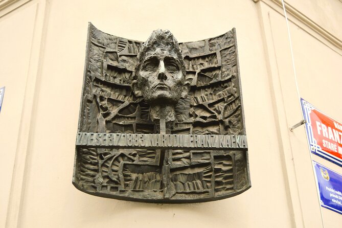 Prague: National Museum Ticket & Online Audioguide City Tour - Who should choose this experience?