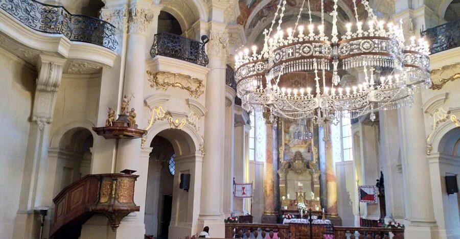 Prague: Old Town and Classical Concert Tour - What the price means at $117