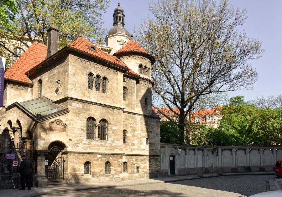 Prague: Old Town and Jewish Quarter Guided Walking Tour - My verdict: a smart introduction at a fair price