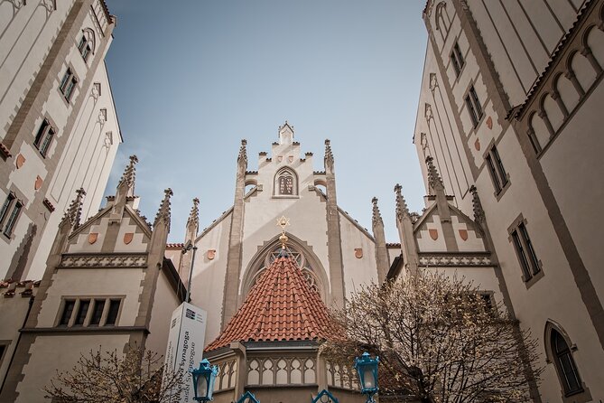 Prague Old Town and Jewish Quarter Walking Tour - Gothic buildings and the people who shaped Prague