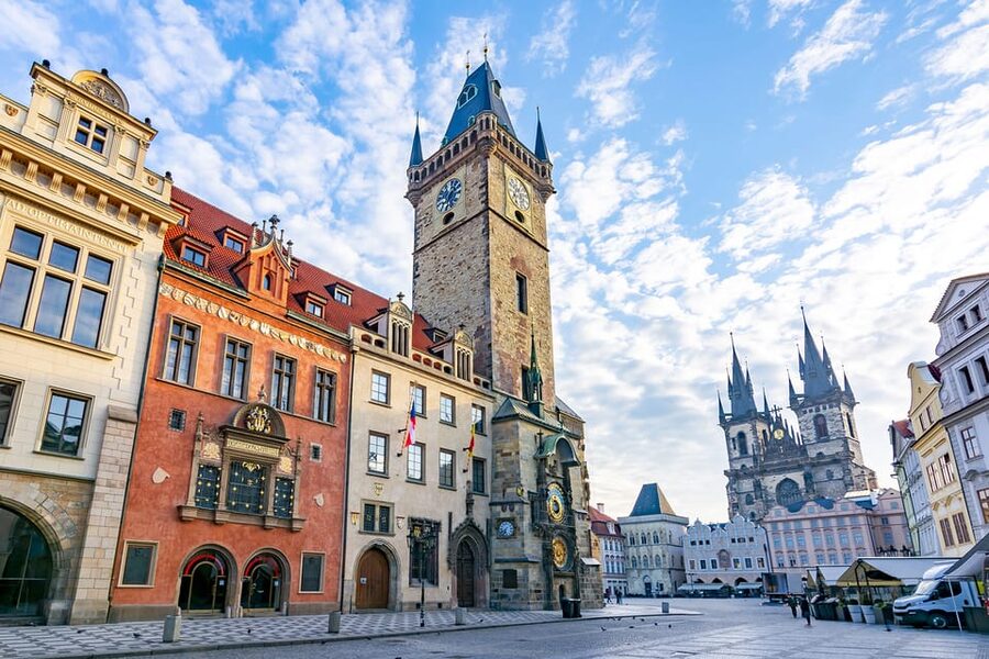 Prague: Old Town Guided Walking Tour and City Boat Ride - The Jewish Quarter and its old synagogues