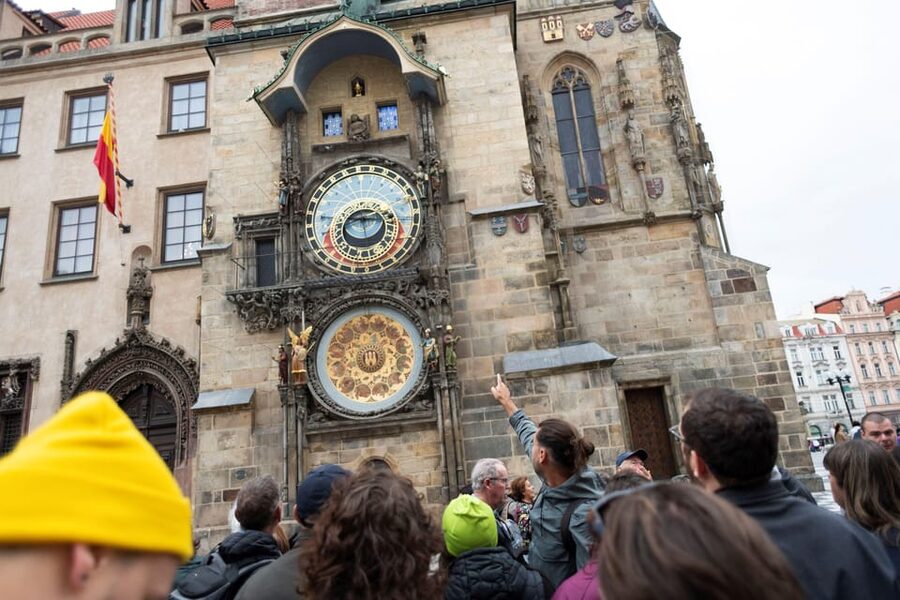 Prague: Old Town, Jewish Quarter & Astro Clock Walking Tour - A fast way to understand central Prague