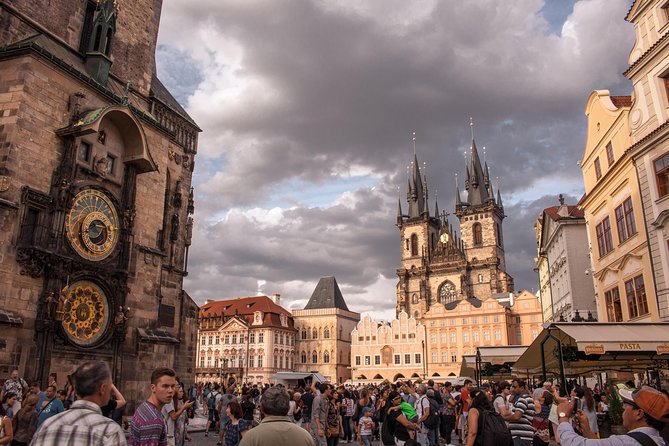Prague Old Town New Town and Jewish Quarter Morning Tour - Finishing at Old Town Square