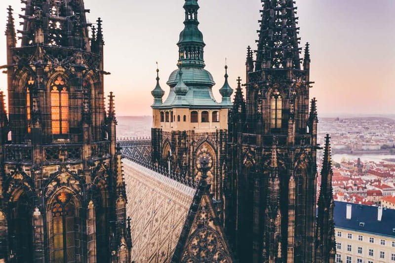 Prague: Old Town, Prague Castle & River Cruise Day Tour - The free period: plan lunch rather than hoping to improvise