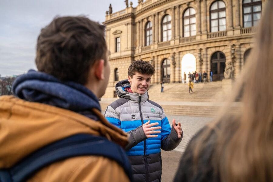Prague: Old Town Private Walking Tour with Hotel Pickup - Guide quality and the human touch