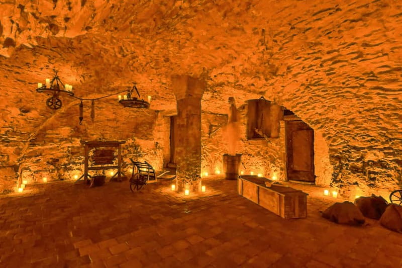 Prague: Oldtown, Medieval Underground & Dungeon History Tour - Prague’s Old Town has another city below it