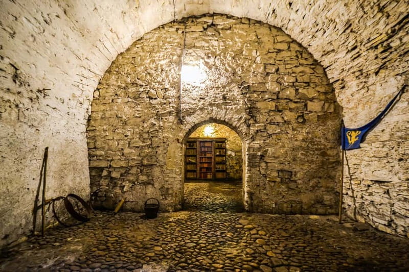 Prague: Oldtown, Medieval Underground & Dungeon History Tour - Walking through the medieval foundations