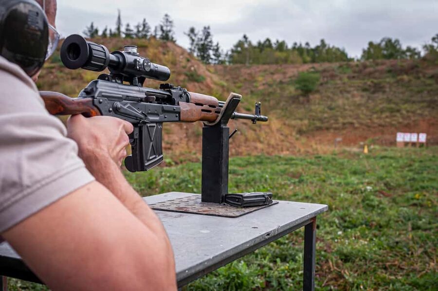 Prague: Outdoor Shooting Experience with up to 10 Guns - Why the instructors matter