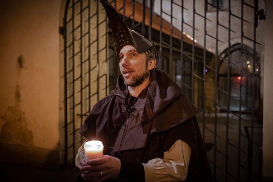 Prague: Plague Doctor Old Town History Walking Tour - Why this plague walk works in Prague