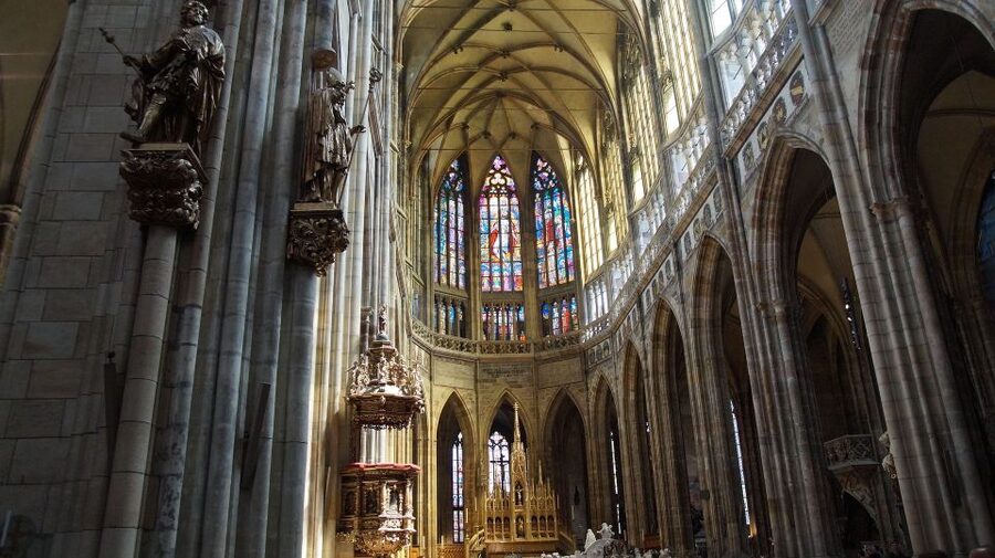 Prague: Prague Castle and Little Quarter Guided Walking Tour - Golden Lane and the smaller details