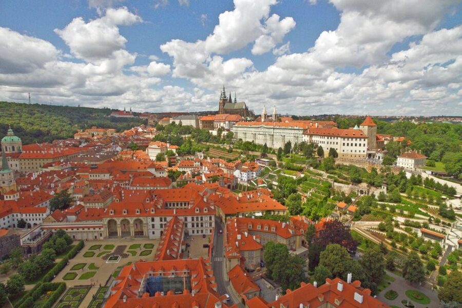 Prague: Prague Castle and Lobkowicz Palace Entry Tickets - St. Vitus Cathedral deserves your best attention