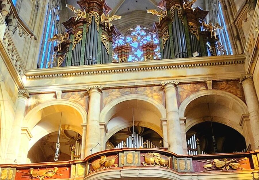 Prague: Prague Castle Private Walking Tour - Why Prague Castle works best with a guide