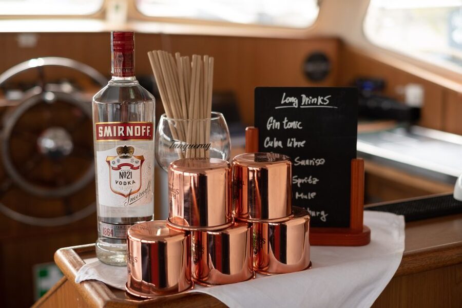 Prague: Private Beer Boat Cruise with Unlimited Beer - Beer, Prosecco, and your own playlist