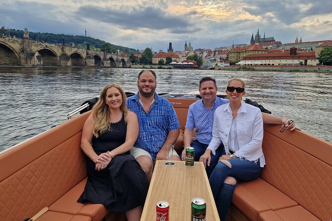 Prague Private Boat Tour - 2 Hours - Why a private boat changes the Prague sightseeing routine