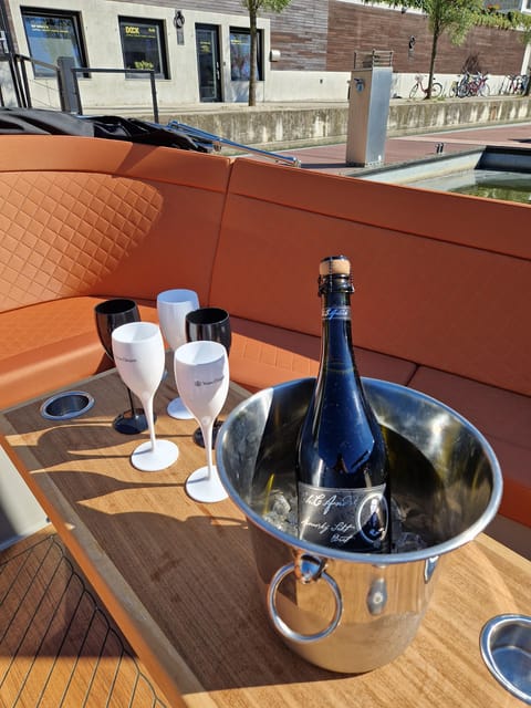 Prague Private Boat Tour - Practical timing and weather advice