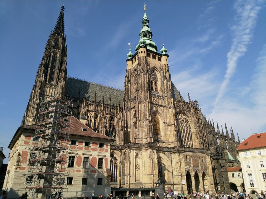 Prague: Private City Tour by Minivan - Should you book it?