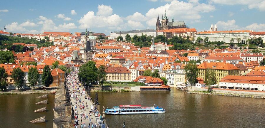 Prague: Private City Tour by Minivan - How to make the most of the short schedule