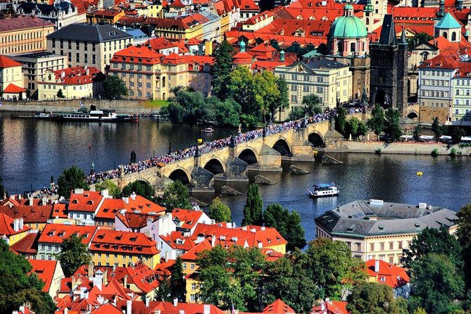 Prague Private Custom Full-Day Tour: Prague Castle and Old Town - Old Town Square, the Astronomical Clock, and Tyn Cathedral