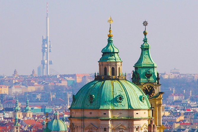 Prague Private Photo Tour for Photography Enthusiasts - What to bring and what not to expect