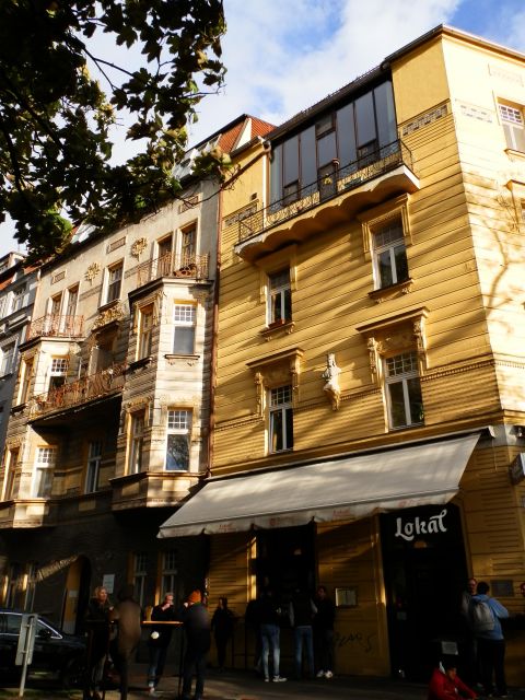 Prague: Private Prague Art Nouveau and Cubism Tour - Wenceslas Square and the city in motion