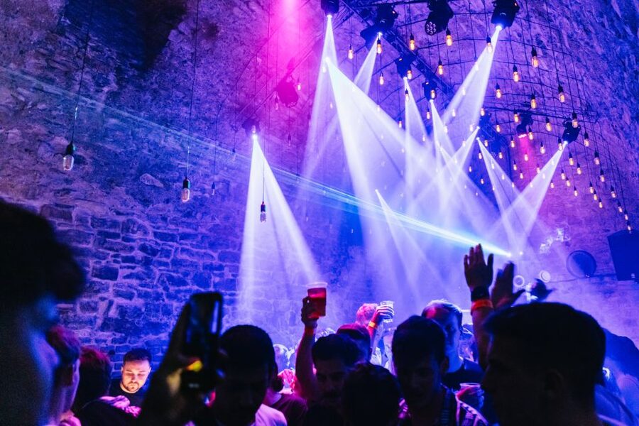 Prague: Pub Crawl with Unlimited Drinks & 5-floor Club Entry - How the Prague night is laid out