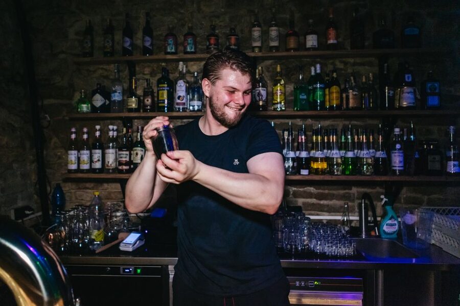 Prague: Pub Crawl with Unlimited Drinks & 5-floor Club Entry - Karlovy Lazne: the big finish