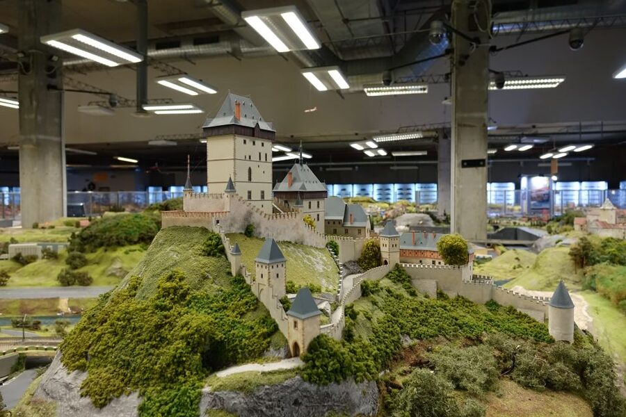 Prague: Railway Kingdom Giant Model Railway Museum - Who will enjoy Railway Kingdom most?