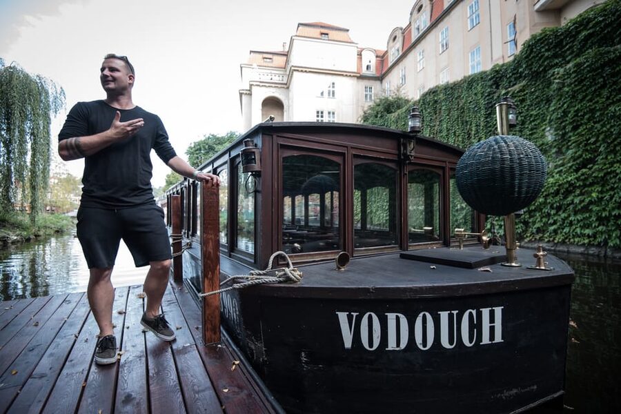 Prague: River Cruise, Charles Bridge Museum, & Walking Tour - Is $46 good value for 90 minutes?