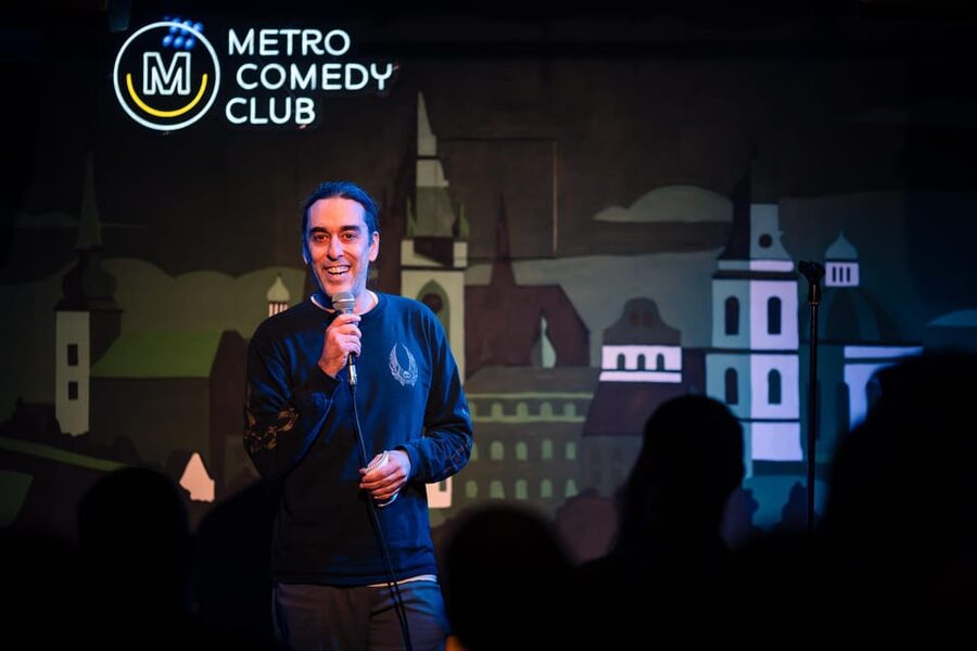 Prague: Saturday Stand-Up Comedy Night in English - A Saturday night near Charles Bridge