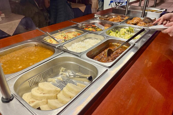 Prague: Sightseeing Boat Cruise with Buffet Dinner - Audio guide, music, and the lack of live narration