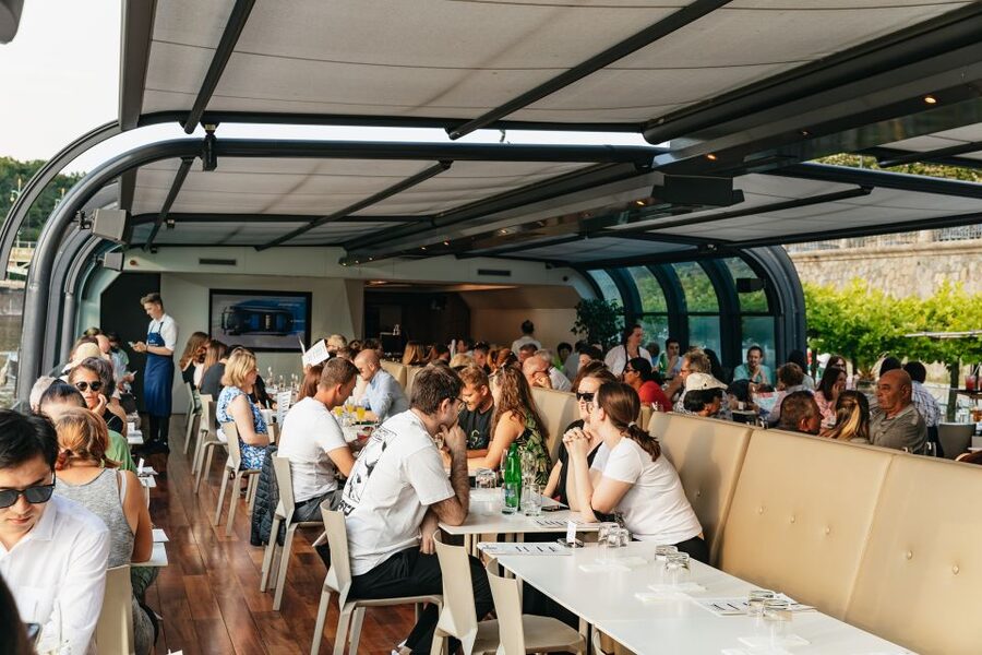 Prague: Sightseeing Dinner Cruise on Open-Top Glass Boat - Kampa Island and the Charles Bridge